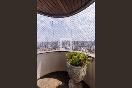 Apartamento à venda com 167m², 4 quartos e 3 vagas Apartamento à venda com 167m², 4 quartos e 3 vagasVaranda Suite 3