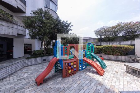 Apartamento à venda com 167m², 4 quartos e 3 vagas Apartamento à venda com 167m², 4 quartos e 3 vagasÁrea comum