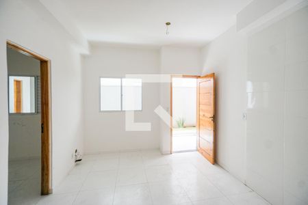 Sala e cozinha de apartamento à venda com 2 quartos, 37m² em Vila Esperança, São Paulo