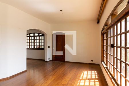 Sala de casa para alugar com 3 quartos, 500m² em Vila Ipojuca, São Paulo