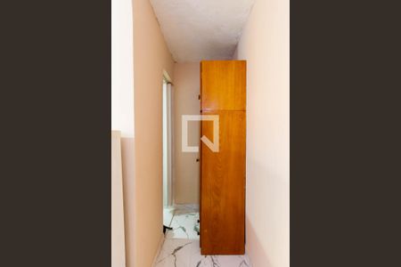 Corredor de kitnet/studio para alugar com 1 quarto, 18m² em Sapopemba, São Paulo