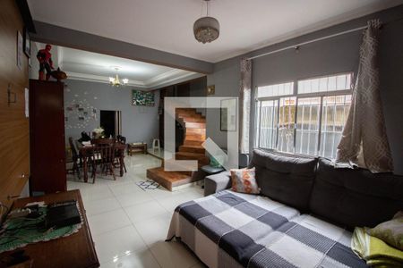 Sala de casa à venda com 7 quartos, 150m² em Vila Curuçá, São Paulo