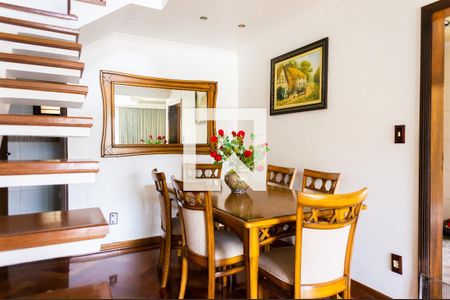 Casa à venda com 4 quartos, 295m² em Penha de França, São Paulo