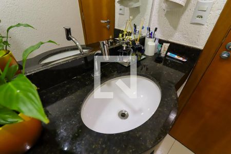 Lavabo de casa à venda com 3 quartos, 150m² em Jardim Monte Kemel, São Paulo