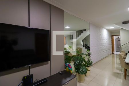 Sala de casa à venda com 3 quartos, 150m² em Jardim Monte Kemel, São Paulo