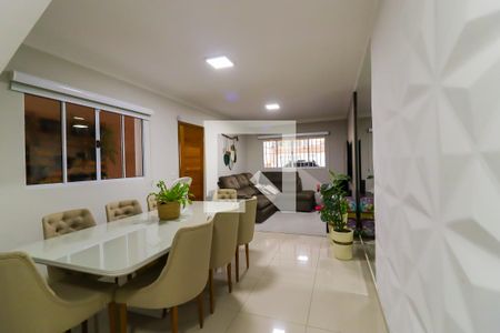 Sala e Sala de Jantar de casa à venda com 3 quartos, 150m² em Jardim Monte Kemel, São Paulo