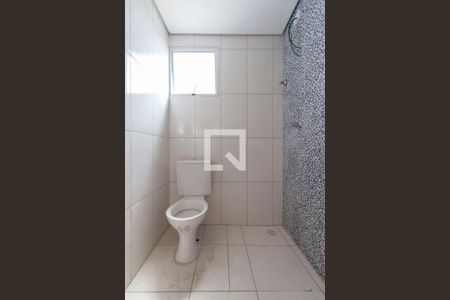 Banheiro de apartamento para alugar com 1 quarto, 38m² em Vila Nova Curuca, São Paulo