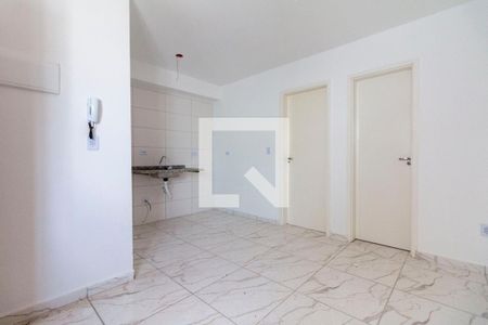 Sala de apartamento para alugar com 1 quarto, 38m² em Vila Nova Curuca, São Paulo