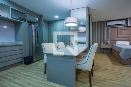 Studio para alugar com 78m², 1 quarto e 1 vaga Studio para alugar com 78m², 1 quarto e 1 vagaKitnet