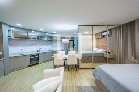 Studio para alugar com 78m², 1 quarto e 1 vaga Studio para alugar com 78m², 1 quarto e 1 vagaKitnet