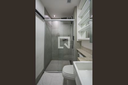 Studio para alugar com 78m², 1 quarto e 1 vaga Studio para alugar com 78m², 1 quarto e 1 vagaBanheiro