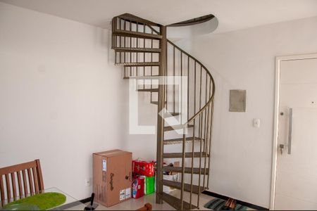 Sala de apartamento para alugar com 2 quartos, 96m² em Bom Jesus, Contagem