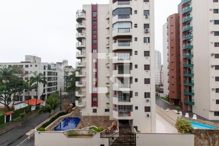 Varanda - Vista de apartamento para alugar com 3 quartos, 130m² em Jardim Las Palmas, Guarujá