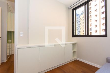 Sala de apartamento para alugar com 1 quarto, 25m² em Mercês, Curitiba