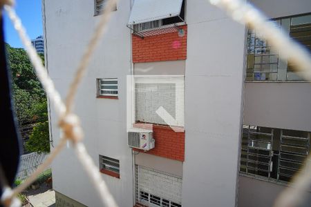 Quarto 1 - Vista de apartamento para alugar com 2 quartos, 48m² em Petrópolis, Porto Alegre