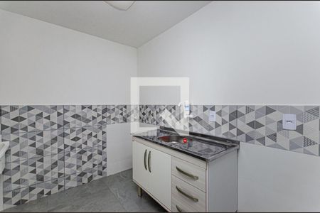 Cozinha de apartamento para alugar com 2 quartos, 45m² em Jacaré, Niterói