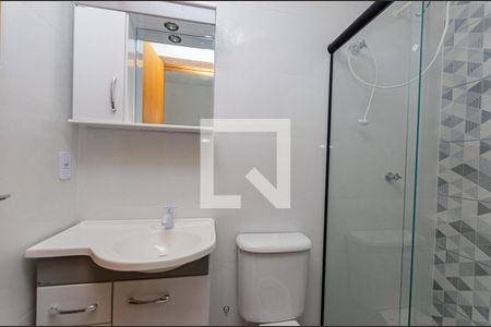 Banheiro de casa de condomínio para alugar com 2 quartos, 45m² em Jacaré, Niterói