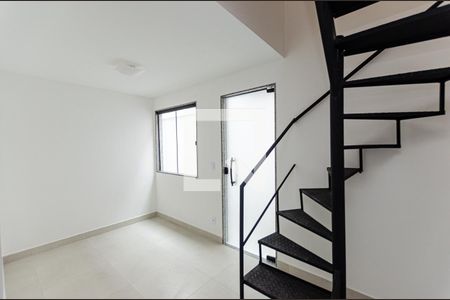 sala de apartamento para alugar com 2 quartos, 45m² em Jacaré, Niterói