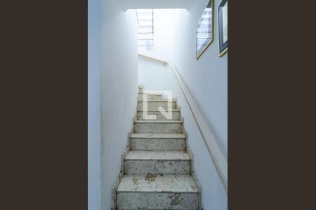 Escadas de casa à venda com 4 quartos, 143m² em Vila Nova Caledônia, São Paulo