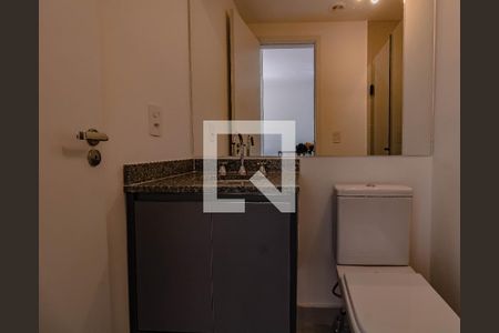 Banheiro de kitnet/studio para alugar com 1 quarto, 29m² em Vila Santa Catarina, São Paulo