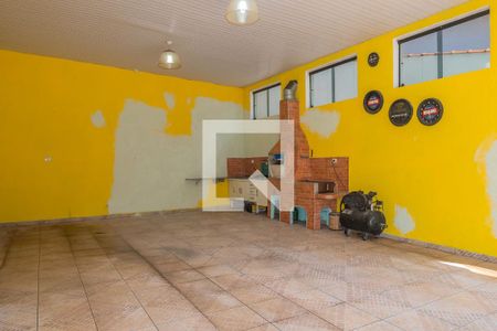 Casa à venda com 160m², 2 quartos e 4 vagas Casa à venda com 160m², 2 quartos e 4 vagasGaragem