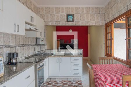 Casa à venda com 160m², 2 quartos e 4 vagas Casa à venda com 160m², 2 quartos e 4 vagasCozinha