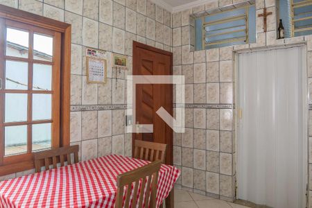 Casa à venda com 160m², 2 quartos e 4 vagas Casa à venda com 160m², 2 quartos e 4 vagasCozinha