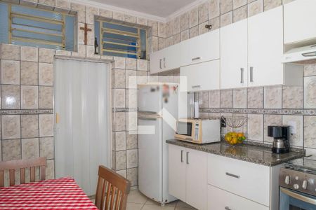 Casa à venda com 160m², 2 quartos e 4 vagas Casa à venda com 160m², 2 quartos e 4 vagasCozinha