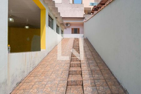 Casa à venda com 160m², 2 quartos e 4 vagas Casa à venda com 160m², 2 quartos e 4 vagasQuintal