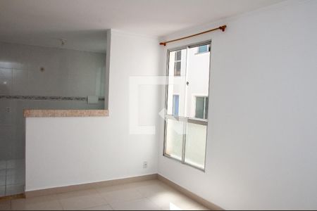 Sala de apartamento para alugar com 2 quartos, 45m² em Cabral, Contagem