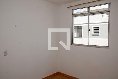 Quarto 2 de apartamento para alugar com 2 quartos, 45m² em Cabral, Contagem