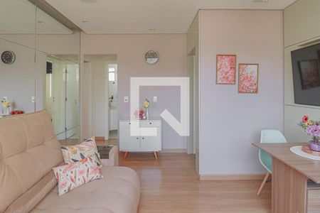 Sala de apartamento à venda com 3 quartos, 70m² em Santa Tereza, Belo Horizonte