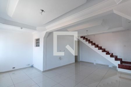 Sala de casa para alugar com 2 quartos, 120m² em Vila Granada, São Paulo