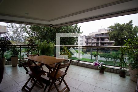 Varanda de apartamento para alugar com 3 quartos, 131m² em Recreio dos Bandeirantes, Rio de Janeiro