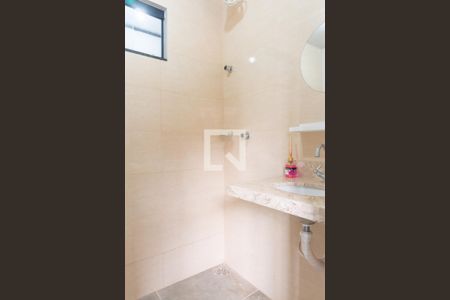 Banheiro Social de kitnet/studio para alugar com 1 quarto, 28m² em Setor Residencial Oeste (são Sebastião), Brasília