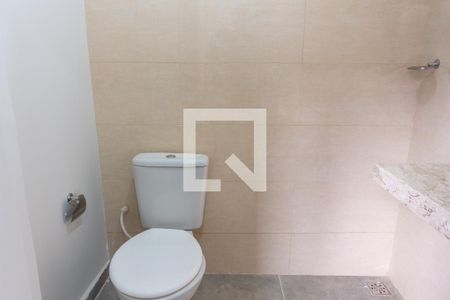 Banheiro Social de kitnet/studio para alugar com 1 quarto, 28m² em Setor Residencial Oeste (são Sebastião), Brasília