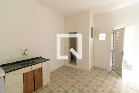 Sala/Cozinha de casa para alugar com 1 quarto, 30m² em Vila Paranagua, São Paulo