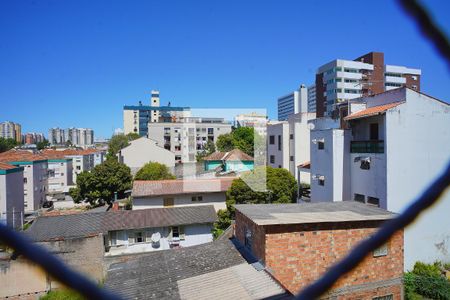 Quarto 1 - Vista de apartamento para alugar com 3 quartos, 90m² em Passo D’areia, Porto Alegre