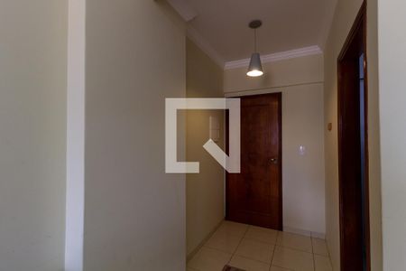 Detalhe da sala de apartamento para alugar com 1 quarto, 61m² em Caiçara, Praia Grande