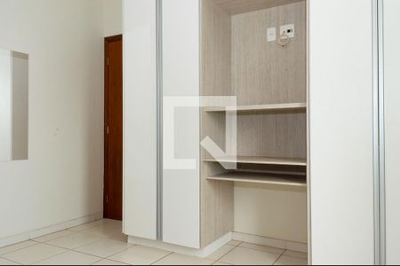 Quarto de apartamento para alugar com 1 quarto, 43m² em Tibery, Uberlândia