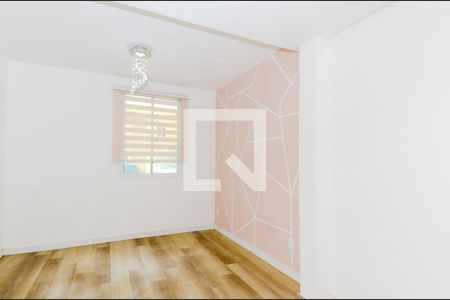 Sala de casa de condomínio para alugar com 2 quartos, 75m² em Água Chata, Guarulhos