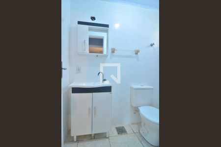Banheiro de apartamento à venda com 1 quarto, 60m² em Centro, Canoas
