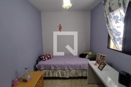 quarto 1 de casa à venda com 3 quartos, 125m² em Jardim Maringá, São Paulo