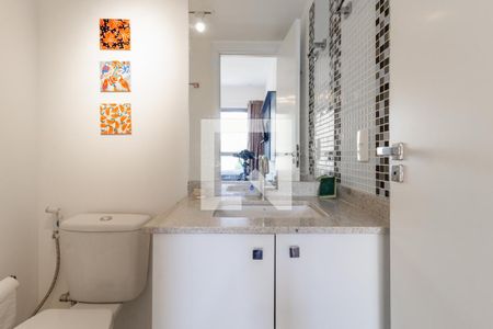 Banheiro Suite de apartamento à venda com 1 quarto, 29m² em Vila Nova Conceição, São Paulo