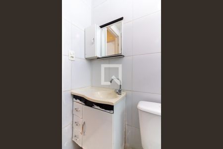 Banheiro de apartamento para alugar com 2 quartos, 40m² em Água Branca, São Paulo