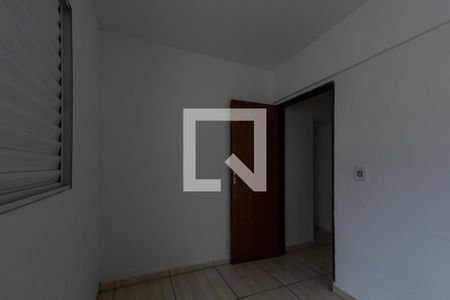 Quarto 1 de casa para alugar com 2 quartos, 50m² em Parque das Flores, São Paulo
