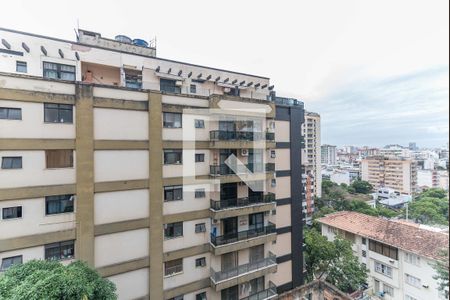 Sala - Vista de apartamento para alugar com 2 quartos, 75m² em Tijuca, Rio de Janeiro