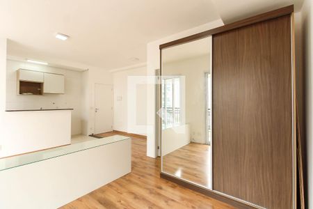 Quarto/Sala de apartamento para alugar com 1 quarto, 40m² em Vila Regente Feijó, São Paulo