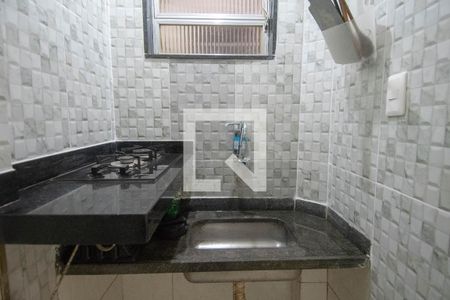 Cozinha de kitnet/studio para alugar com 1 quarto, 20m² em Copacabana, Rio de Janeiro