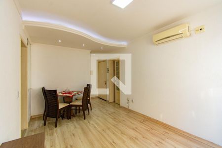 Sala  de apartamento para alugar com 2 quartos, 70m² em Centro, Canoas